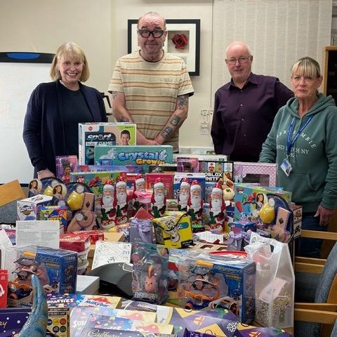 Exwold Christmas Donation to Harbour Exwold Christmas Donation to Harbour